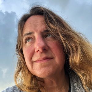 Meet your Posher, Lyndy